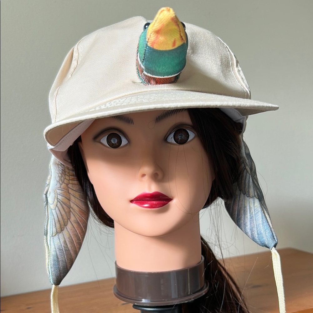 Adult Cream Hat with Bird Design